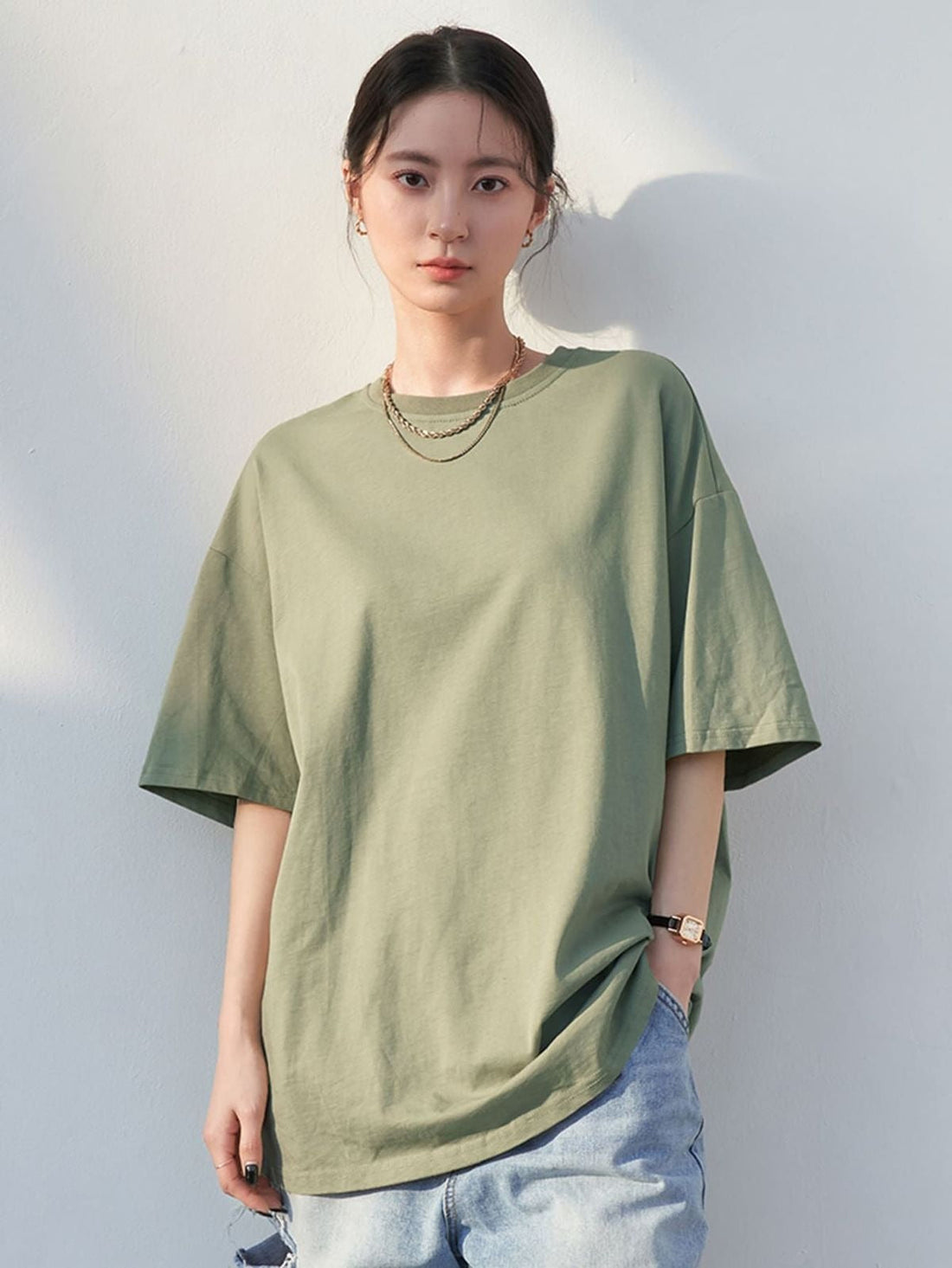 The Influence of Fashion on Lifestyle and Cultural Identity in the 21st Century